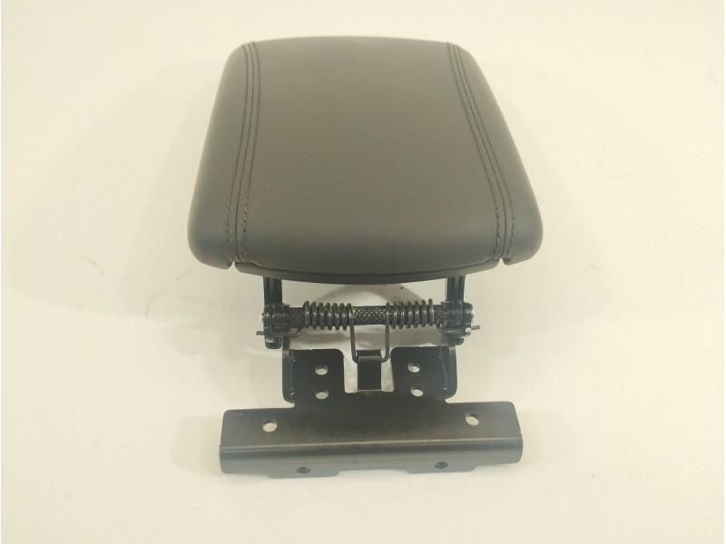 Recambio de apoyabrazos central para hyundai tucson essence 2wd referencia OEM IAM 84660D7200TTP M84690 84691D7CA0