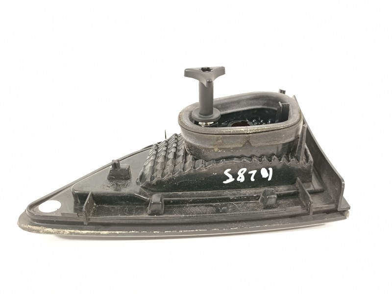 Recambio de piloto trasero izquierdo para renault scenic iii expression referencia OEM IAM 265550018R  