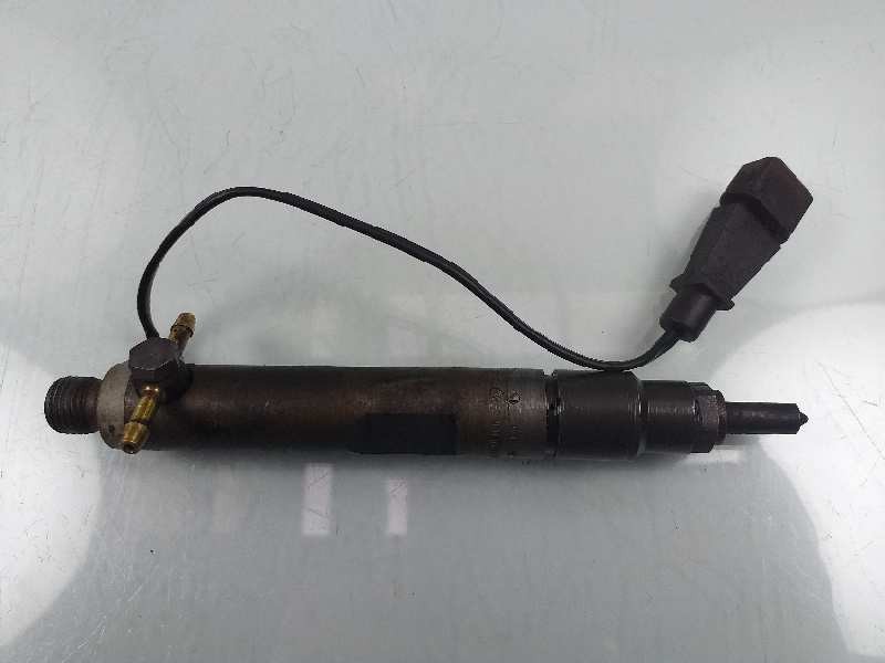 Recambio de inyector para seat leon (1m1) sport referencia OEM IAM 028130201S 0432193745 