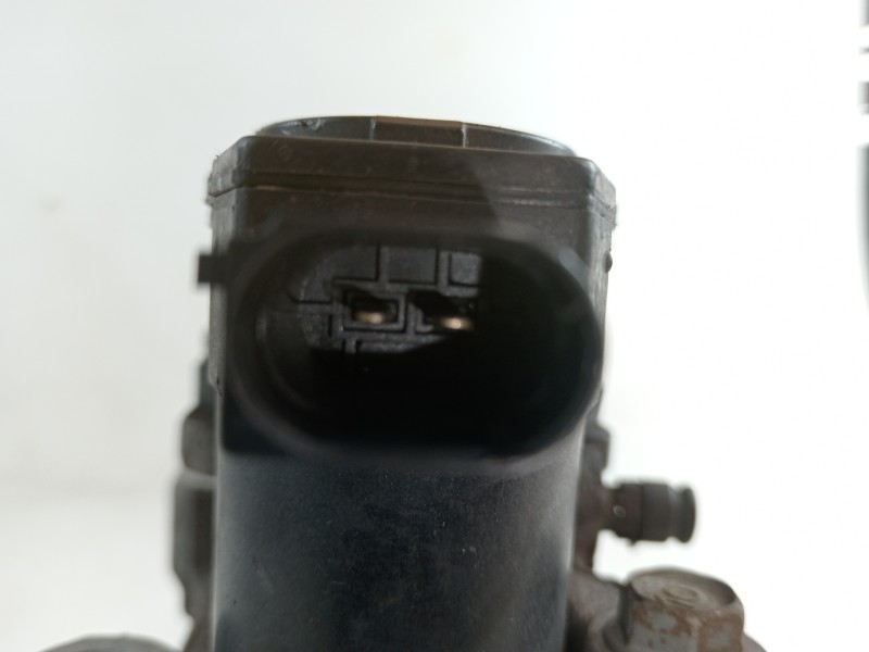 Recambio de pinza freno trasera izquierda para hyundai tucson essence 2wd referencia OEM IAM BC140276 710LOEYE1494 