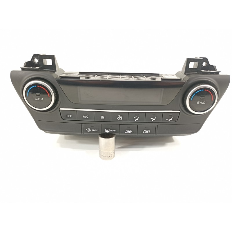 Recambio de mando climatizador para hyundai tucson essence 2wd referencia OEM IAM 97250D7FB0  