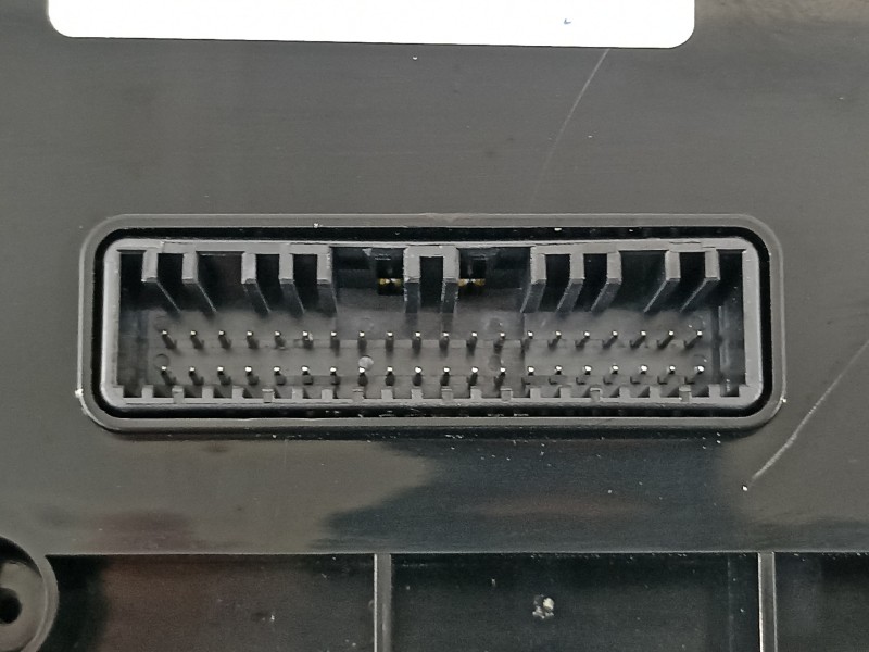 Recambio de mando climatizador para hyundai tucson essence 2wd referencia OEM IAM 97250D7FB0  