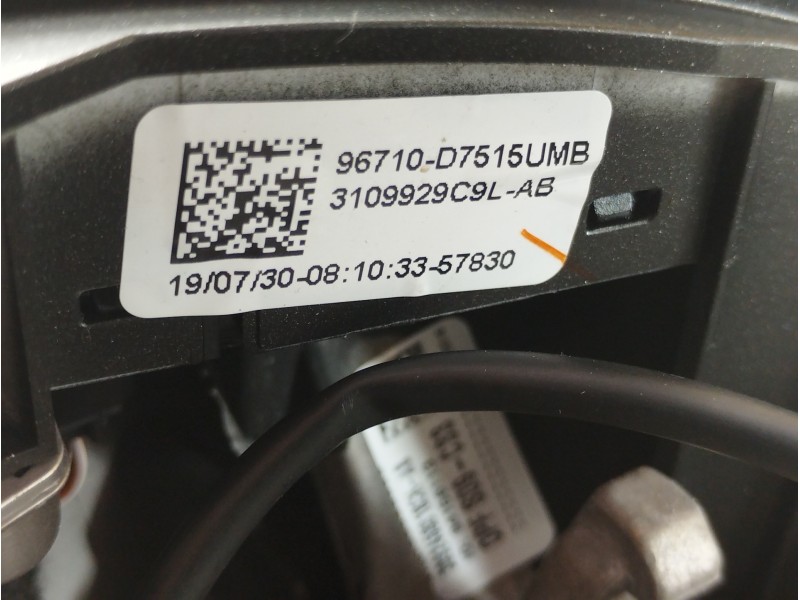 Recambio de volante para hyundai tucson essence 2wd referencia OEM IAM 309246881BCH 96710D7515 96720D7220