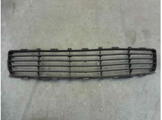 Recambio de rejilla paragolpes central para toyota auris luna+ referencia OEM IAM 5311202080  