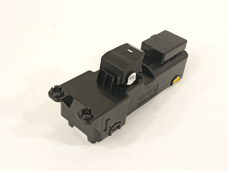 Recambio de mando elevalunas trasero derecho para hyundai tucson essence 2wd referencia OEM IAM 93580D3110  