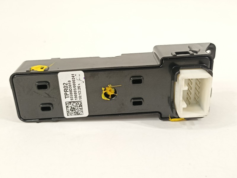 Recambio de mando elevalunas trasero izquierdo para hyundai tucson essence 2wd referencia OEM IAM 93580D3010  