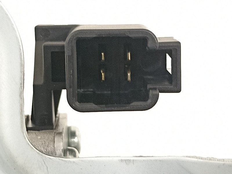 Recambio de motor limpia trasero para hyundai tucson essence 2wd referencia OEM IAM 98700D3000  