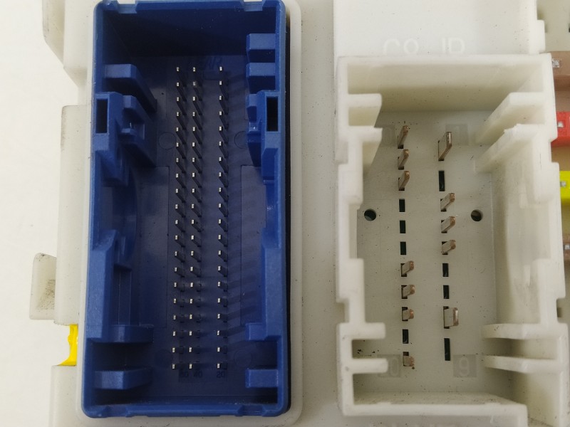 Recambio de caja reles / fusibles para ford transit connect furgon 210 l2 trend referencia OEM IAM F1DT14A073BF  