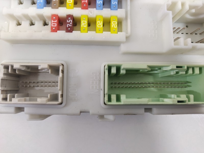 Recambio de caja reles / fusibles para ford transit connect furgon 210 l2 trend referencia OEM IAM F1DT14A073BF  