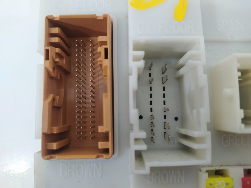 Recambio de caja reles / fusibles para ford transit connect furgon 210 l2 trend referencia OEM IAM F1DT14A073BF  