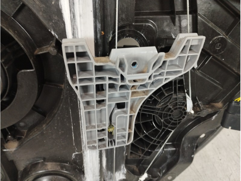 Recambio de elevalunas trasero izquierdo para hyundai tucson essence 2wd referencia OEM IAM 83470D7100 83450D7000 