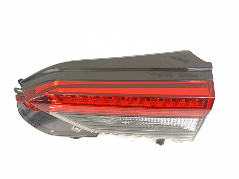 Recambio de piloto trasero derecho para toyota rav 4 advance hybrid referencia OEM IAM 8158042080  