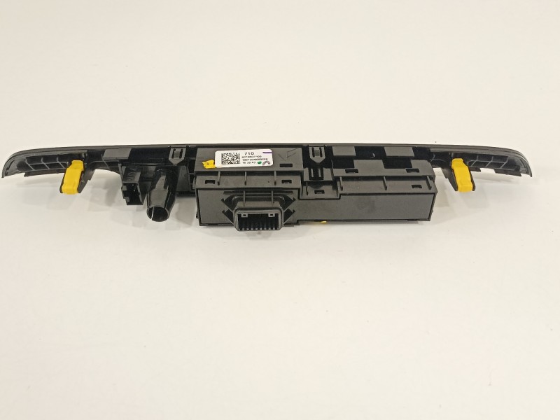 Recambio de warning para hyundai tucson essence 2wd referencia OEM IAM 93700D7100  