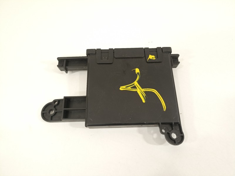 Recambio de modulo electronico para toyota rav 4 advance hybrid referencia OEM IAM 8865042810  
