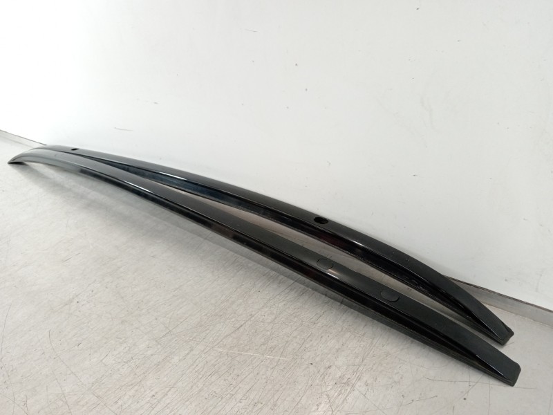 Recambio de barras techo para hyundai tucson essence 2wd referencia OEM IAM 87277D3800  