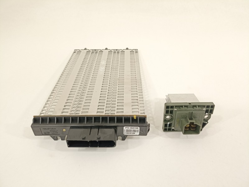 Recambio de resistencia calefaccion para hyundai tucson essence 2wd referencia OEM IAM 19603F035  