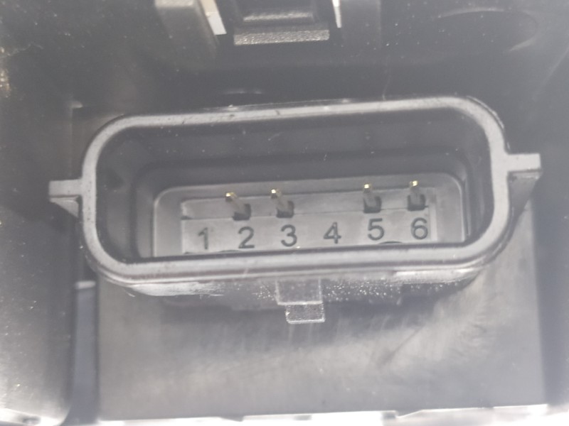 Recambio de cerradura puerta trasera derecha para renault megane iv berlina 5p zen referencia OEM IAM 825025173R  