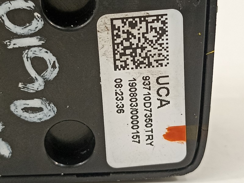 Recambio de mando multifuncion para hyundai tucson essence 2wd referencia OEM IAM 93710D7350  