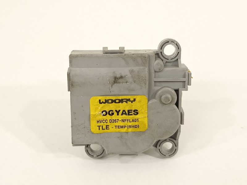 Recambio de motor apertura trampillas climatizador para hyundai tucson essence 2wd referencia OEM IAM HVCCD267  