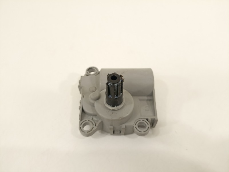 Recambio de motor apertura trampillas climatizador para hyundai tucson essence 2wd referencia OEM IAM HVCCD267  