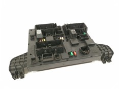 Recambio de caja reles / fusibles para opel astra j lim. cosmo referencia OEM IAM 13302300  