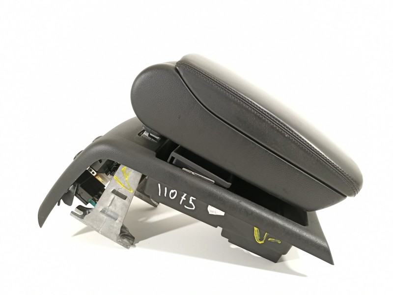 Recambio de apoyabrazos central para audi s6 berlina (4f2) 5.2 referencia OEM IAM 4F0864245G 4F0864283 