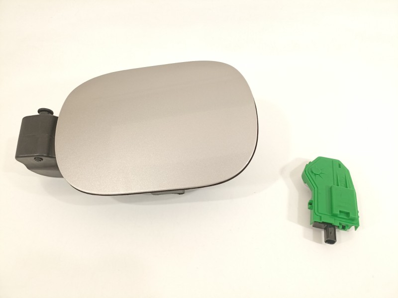 Recambio de tapa exterior combustible para hyundai tucson essence 2wd referencia OEM IAM 81595D7500  