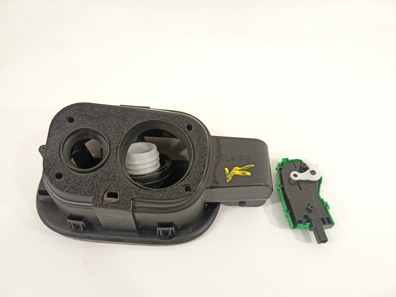 Recambio de tapa exterior combustible para hyundai tucson essence 2wd referencia OEM IAM 81595D7500  