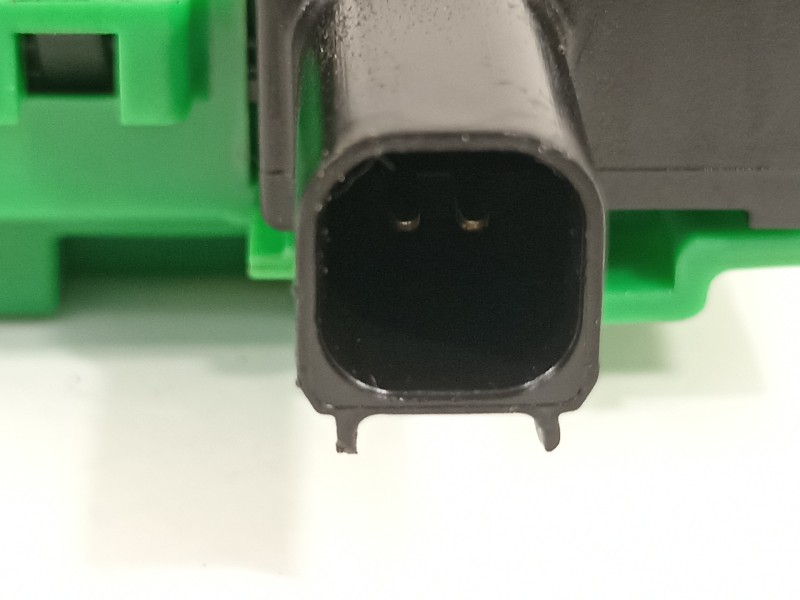 Recambio de tapa exterior combustible para hyundai tucson essence 2wd referencia OEM IAM 81595D7500  