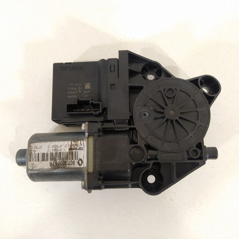 Recambio de motor elevalunas delantero derecho para renault scenic iii dynamique referencia OEM IAM 807300011R 0130822478 