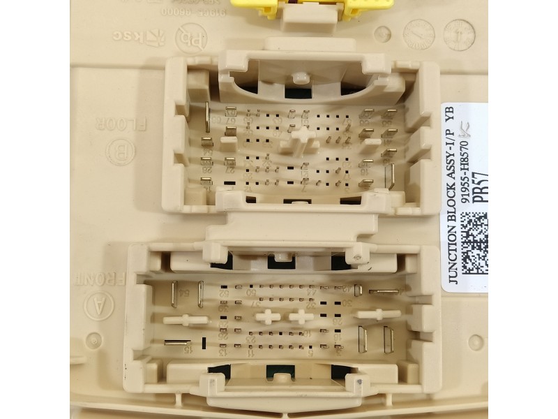 Recambio de caja reles / fusibles para kia stonic (ybcuv) drive referencia OEM IAM 91955H8570  