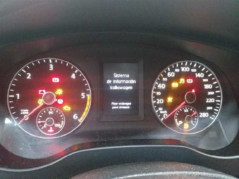 Recambio de cuadro instrumentos para volkswagen jetta (162) sport referencia OEM IAM 5C6920872A A2C80008100 