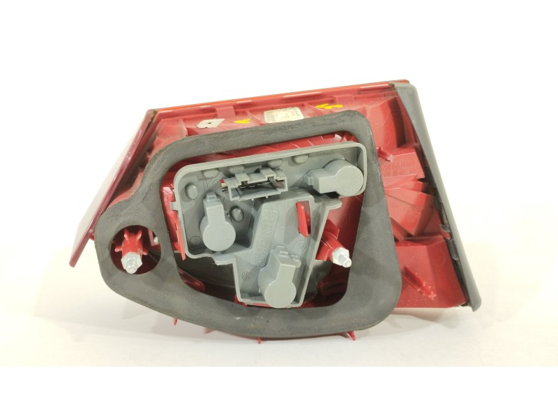 Recambio de piloto trasero derecho para volkswagen jetta (162) sport referencia OEM IAM 5C6945094 5C6945260 