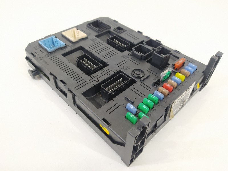 Recambio de caja reles / fusibles para peugeot 307 cc (s2) sport referencia OEM IAM 9661940180  
