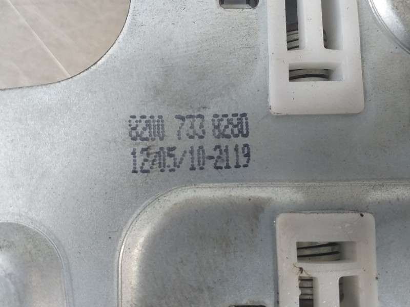 Recambio de elevalunas delantero derecho para dacia sandero laureate referencia OEM IAM 82007338280  