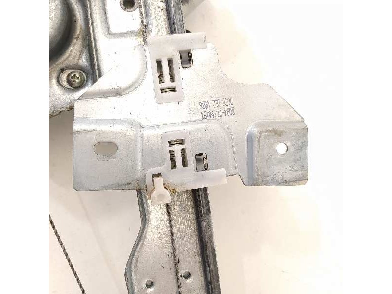 Recambio de elevalunas delantero izquierdo para dacia sandero laureate referencia OEM IAM 8200733829  