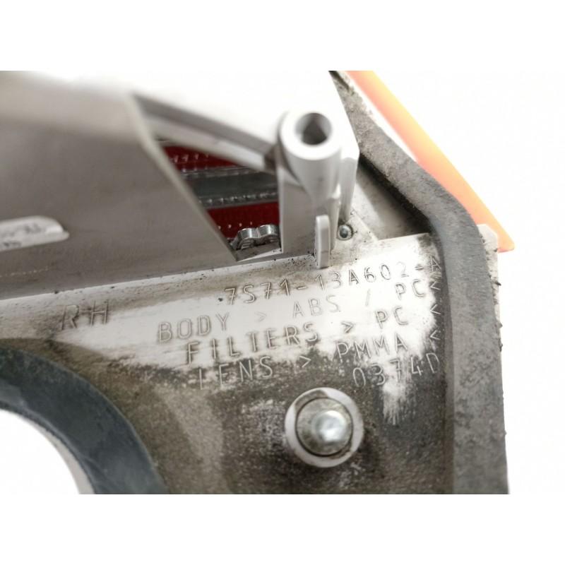 Recambio de piloto trasero derecho en porton para ford mondeo ber. (ca2) ghia referencia OEM IAM 7S7113A602A  