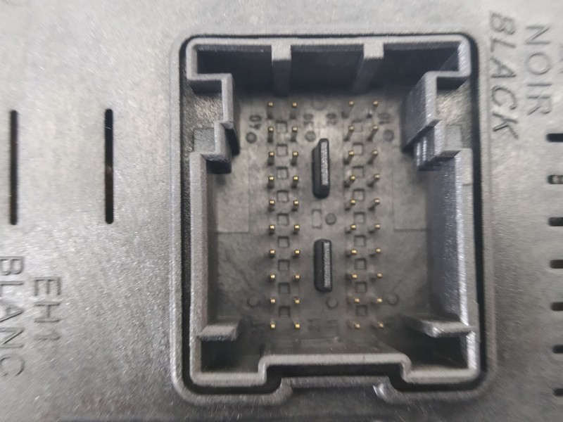 Recambio de caja reles / fusibles para peugeot 307 cc (s2) sport referencia OEM IAM 9661940180  