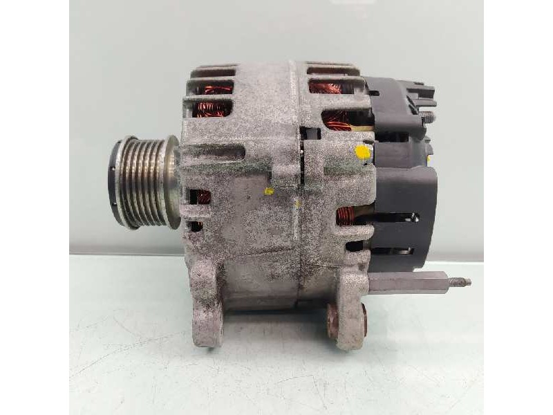 Recambio de alternador para volkswagen golf vi (5k1) r referencia OEM IAM 03L903023F TG14C026 211043409
