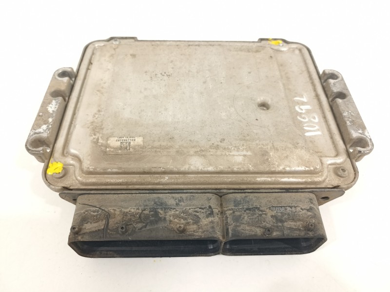 Recambio de centralita motor uce para opel astra h caravan cosmo referencia OEM IAM 55198921 0281012548 