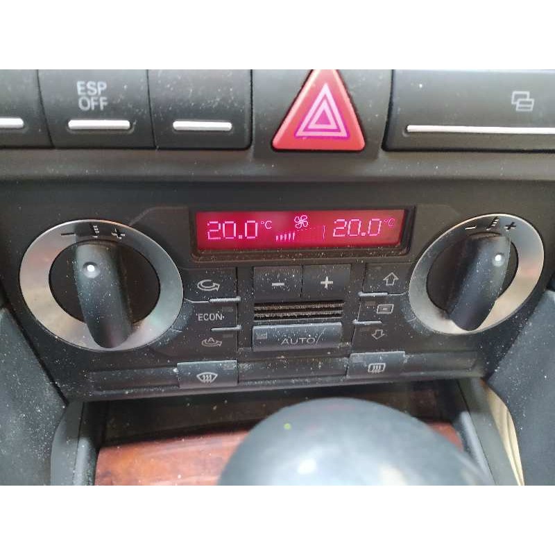 Recambio de mando climatizador para audi a3 sportback (8p) 2.0 tdi ambiente referencia OEM IAM 8P0820043K  