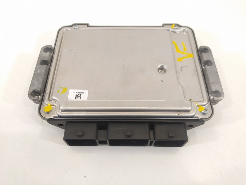 Recambio de centralita motor uce para ford focus lim. (cb4) titanium referencia OEM IAM 8M5112A650XE 0281015242 