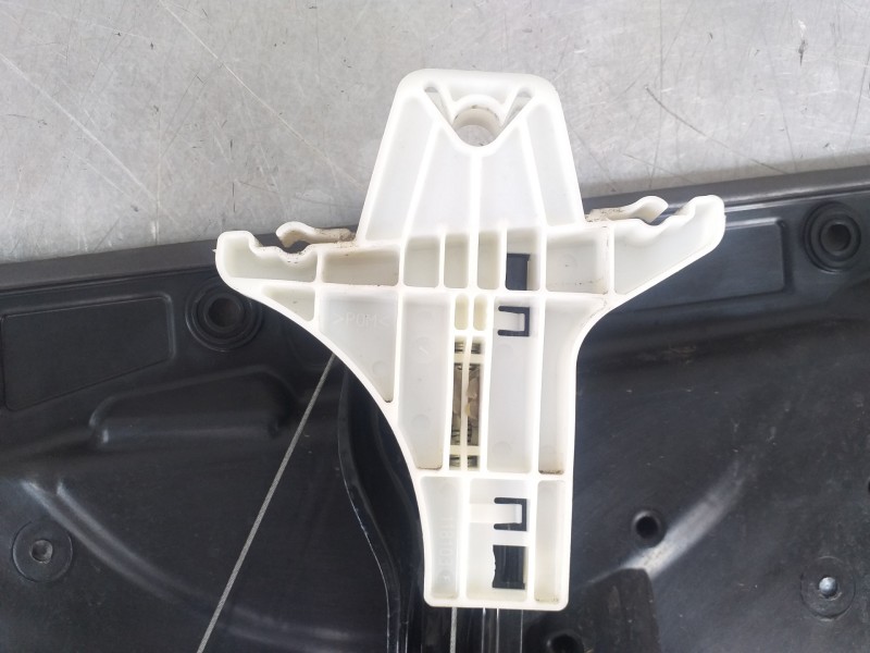 Recambio de elevalunas trasero izquierdo para volkswagen golf vi (5k1) r referencia OEM IAM 5K4839729J 5K4839755L 5K0959703D