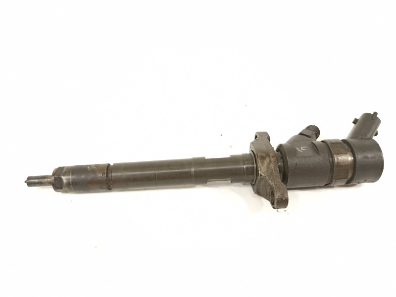 Recambio de inyector para ford focus lim. (cb4) titanium referencia OEM IAM 0445110259  