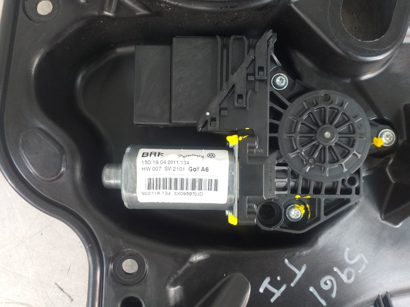 Recambio de elevalunas trasero izquierdo para volkswagen golf vi (5k1) r referencia OEM IAM 5K4839729J 5K4839755L 5K0959703D