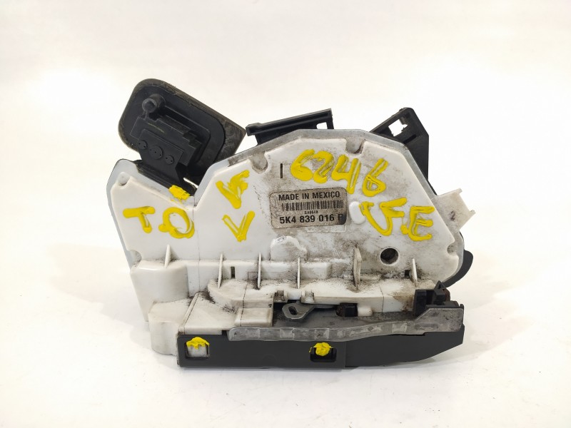 Recambio de cerradura puerta trasera derecha para volkswagen jetta (162) sport referencia OEM IAM 5K4839016R  