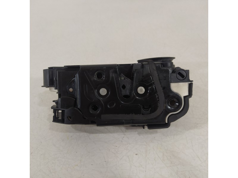 Recambio de cerradura puerta trasera derecha para volkswagen golf vi (5k1) r referencia OEM IAM 5K4839016H  