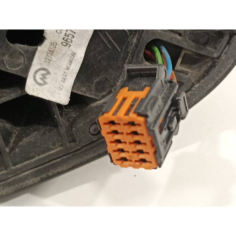 Recambio de retrovisor izquierdo para citroën xsara picasso 2.0 hdi satisfaction ii referencia OEM IAM 96570954XT  