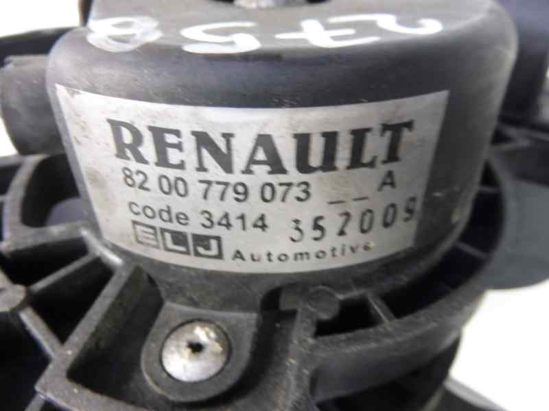 Recambio de electroventilador para dacia sandero laureate referencia OEM IAM 8200779073  