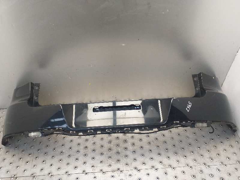 Recambio de paragolpes trasero para volkswagen tiguan (5n1) sport referencia OEM IAM 5N0807521  